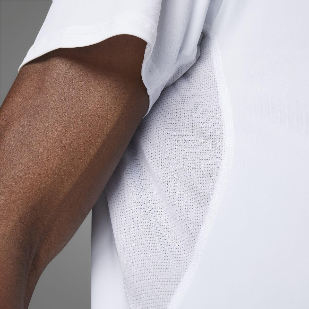 ADIZERO E TEE - Image 14